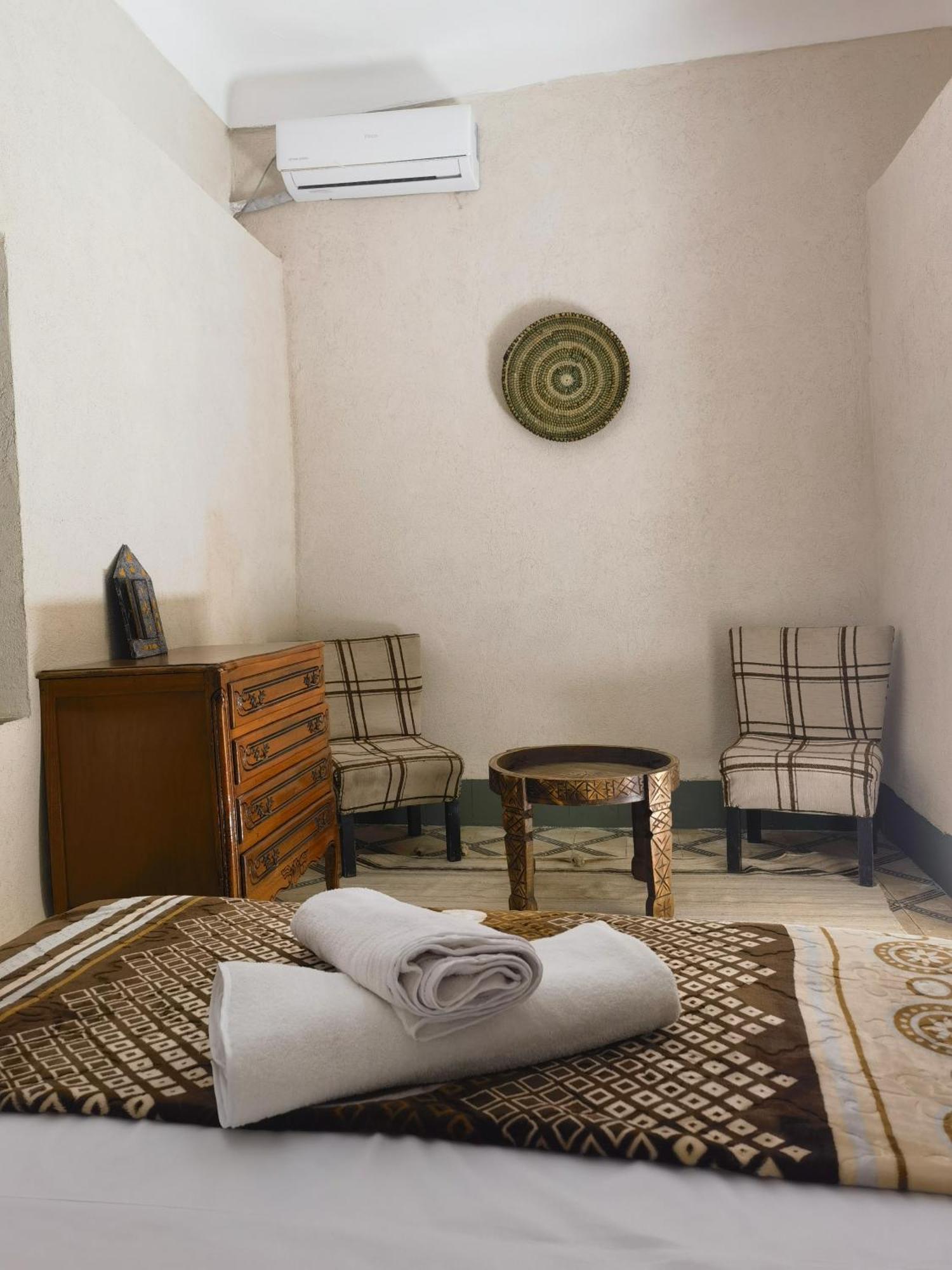 Medina Oasis Hostel Marrakesh Exterior photo